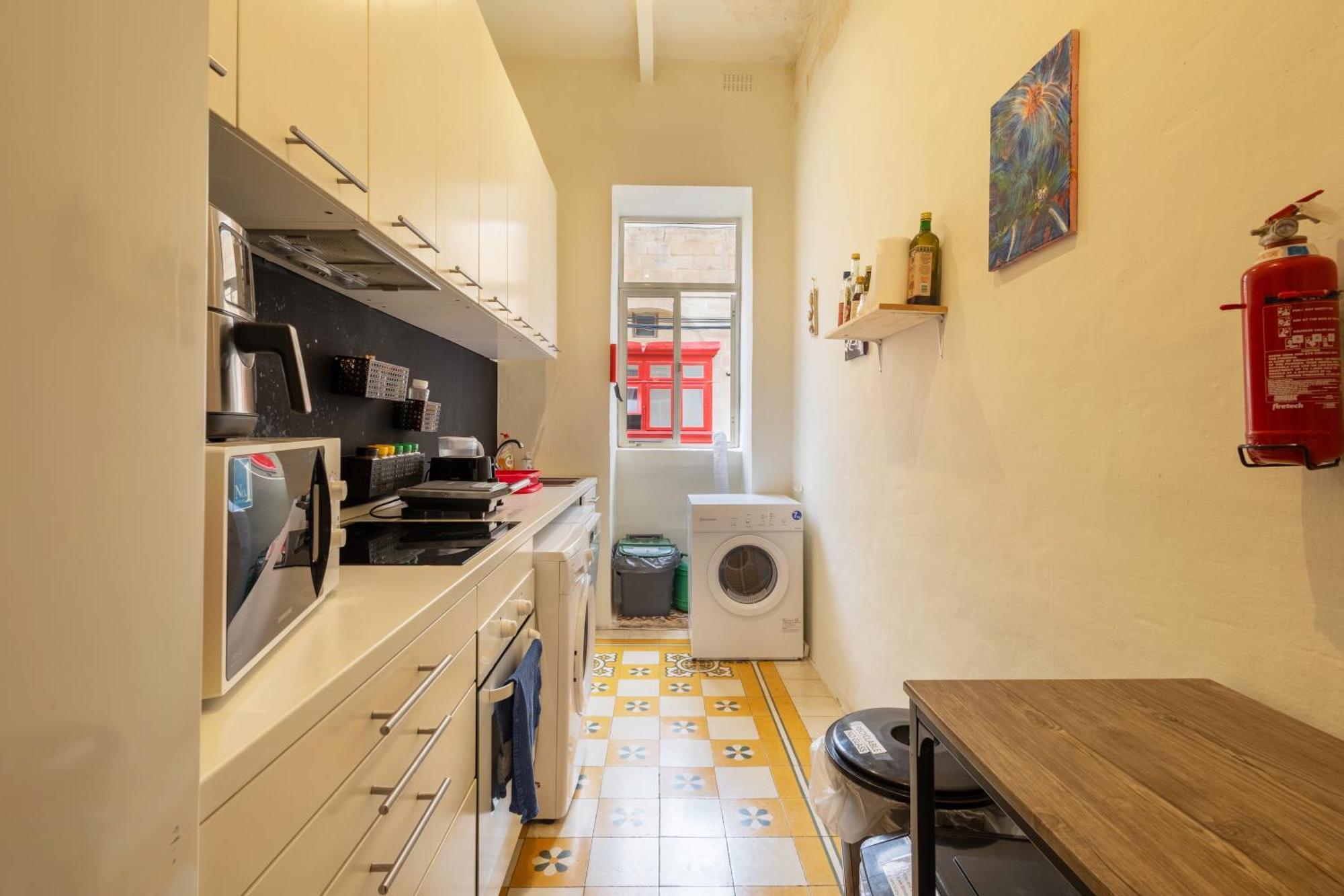 Quiet Ensuite Budget Twin Room Sliema Eksteriør bilde